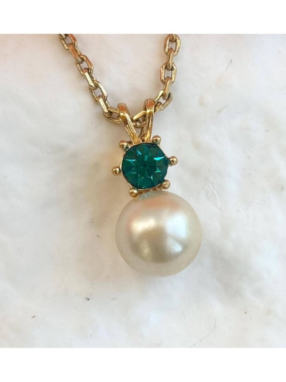 Avon Faux Peal & Green Rhinestone Accented Vintage 80's Pendant Necklace - 18"